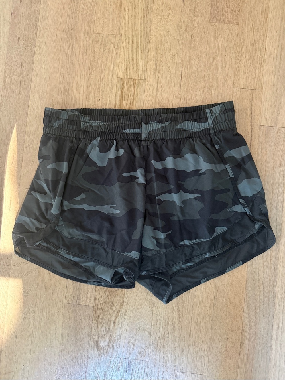 Athleta Women's Camo Athletic Shorts - Black & Gray Green